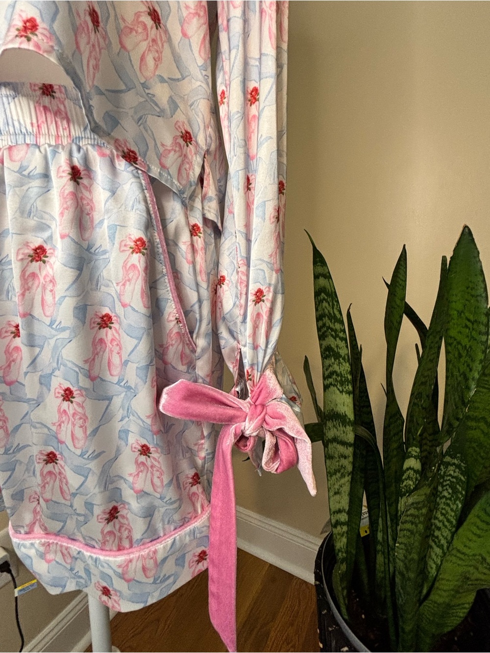 Pink & Light Blue Ballerina Print Satin Pajama Set - Picture 3 of 8